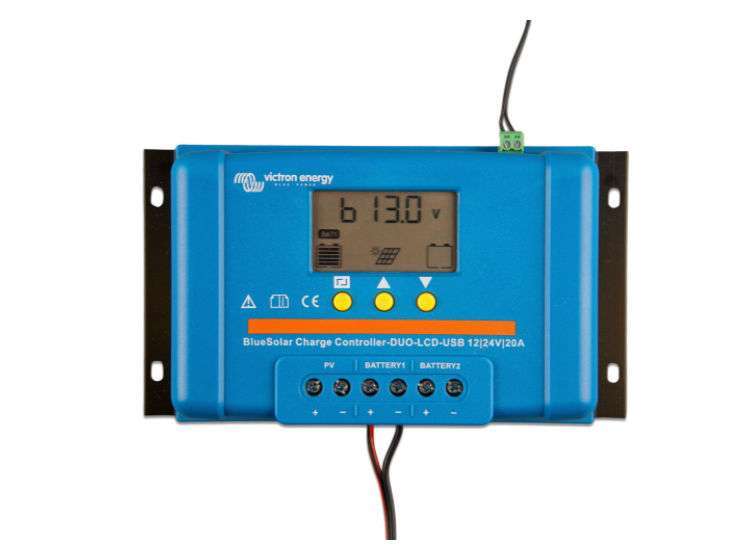 BlueSolar Charge Controller DUO LCD USB 12-24V-20A (top + display)